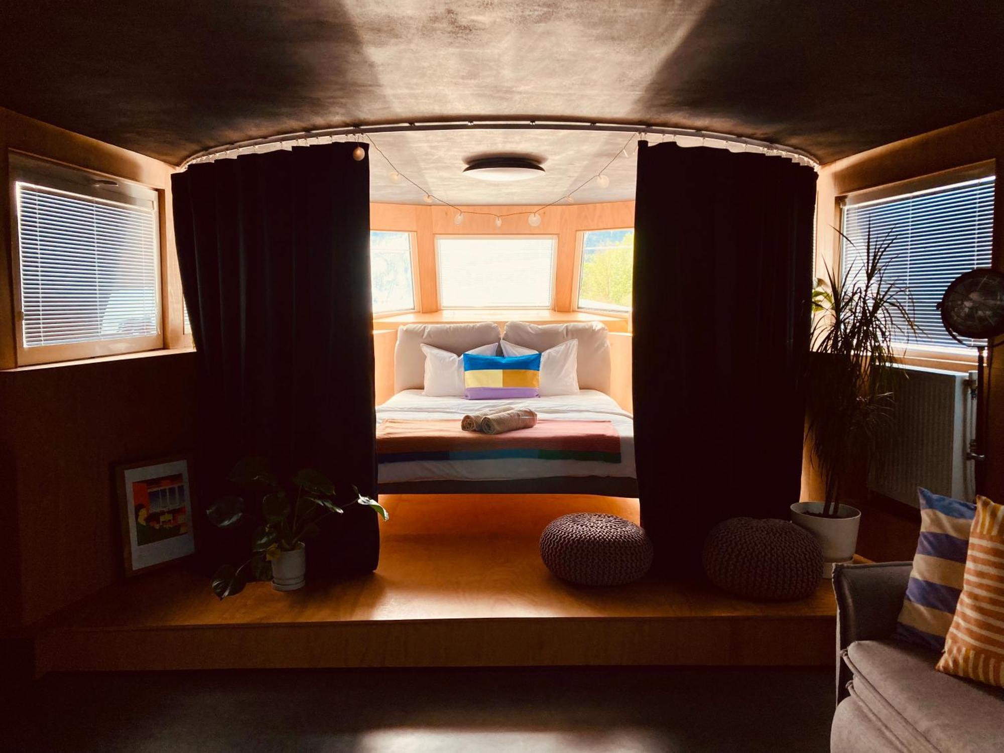 Unique Boat Apartments By Lake - Kajuta 1958 Námestovo エクステリア 写真